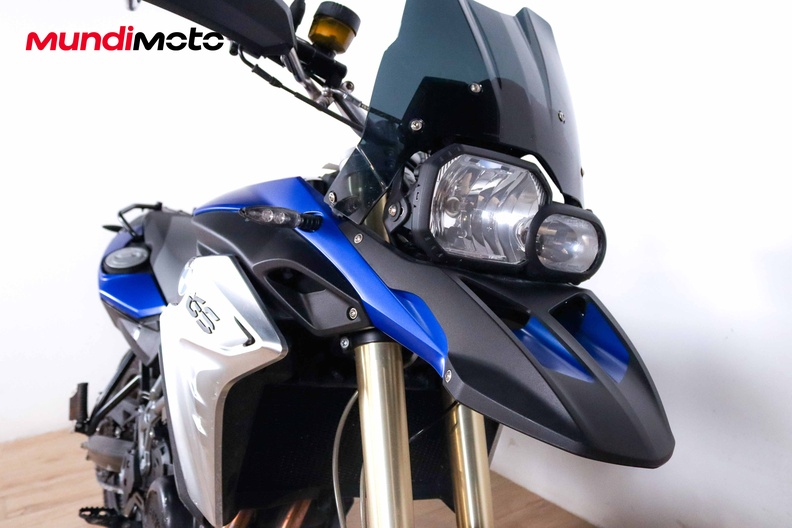 Motorbike image 4
