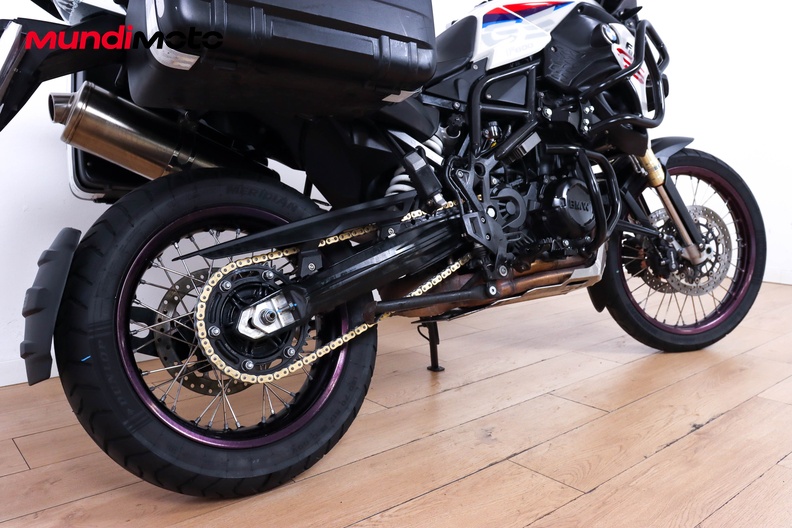 Motorbike image 3