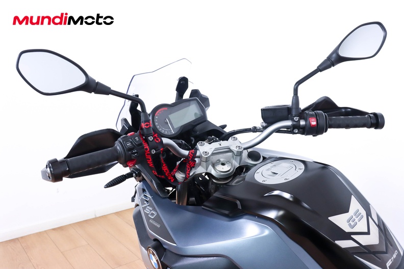 Motorbike image 10