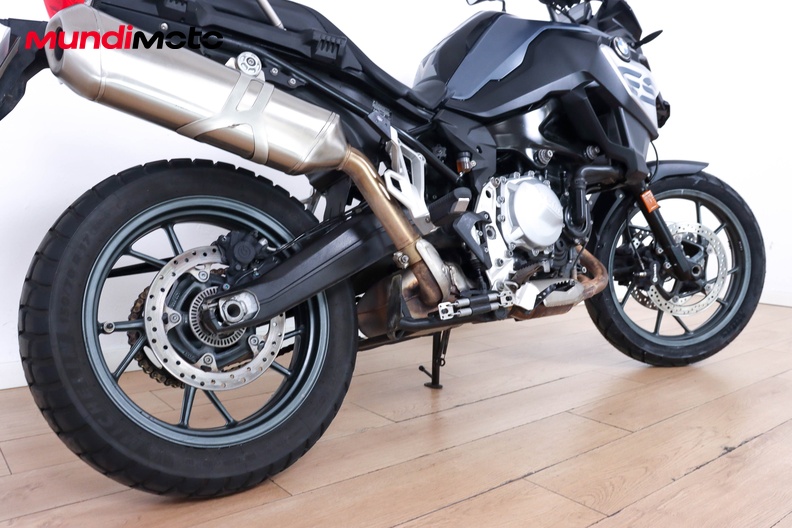 Motorbike image 3