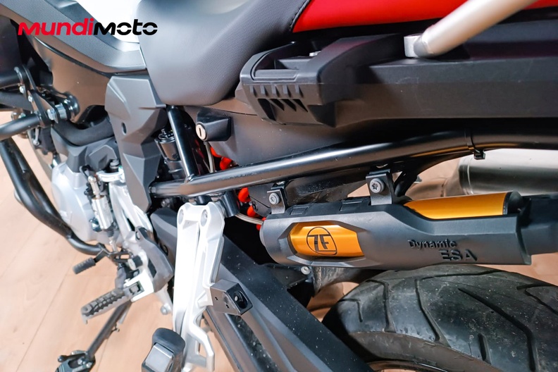 Motorbike image 8