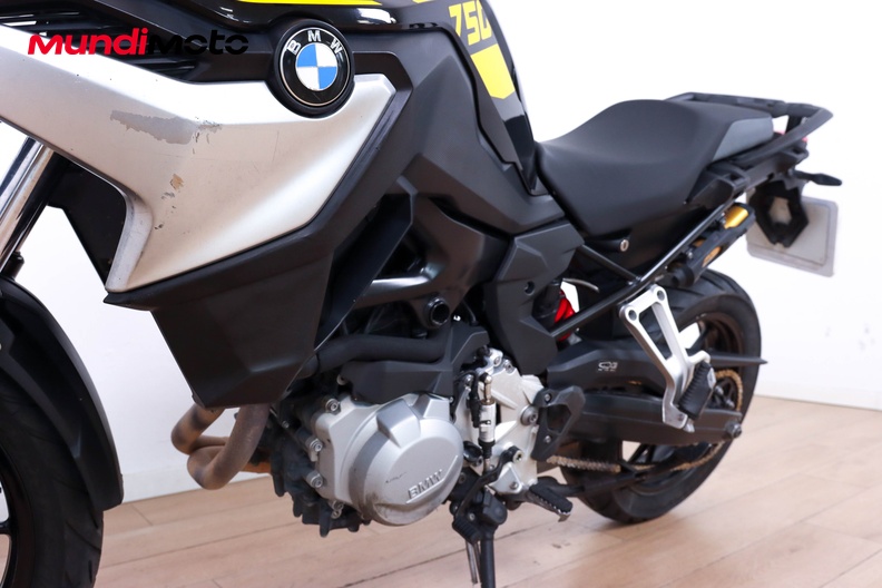 Motorbike image 8