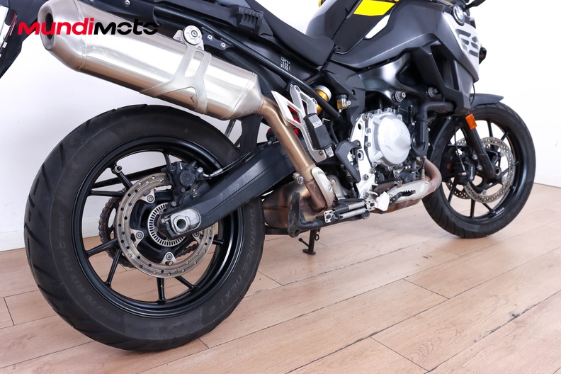Motorbike image 3