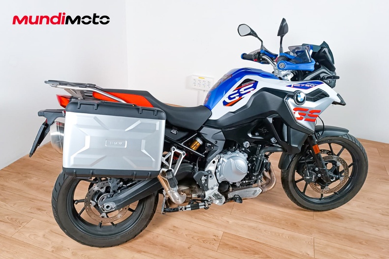 Motorbike image 2