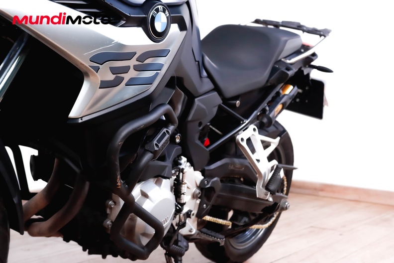 Motorbike image 8