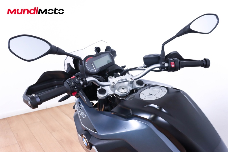 Motorbike image 10