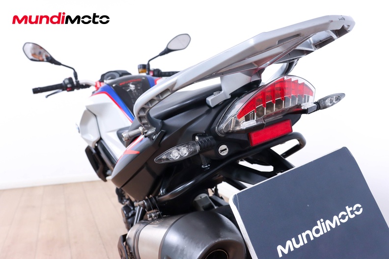 Motorbike image 9