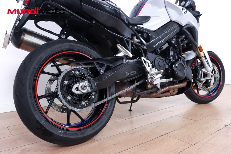 Motorbike image 3