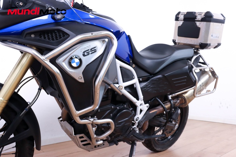 Motorbike image 8