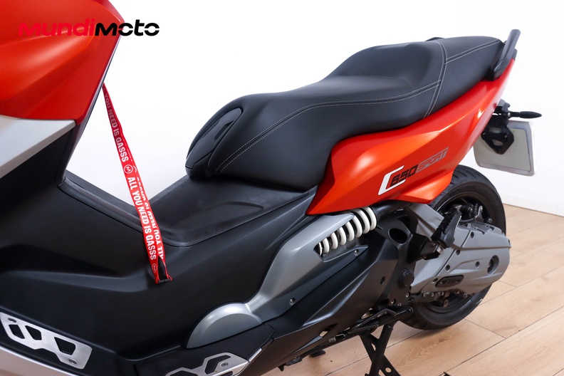 Motorbike image 8