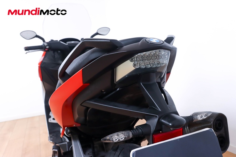 Motorbike image 9