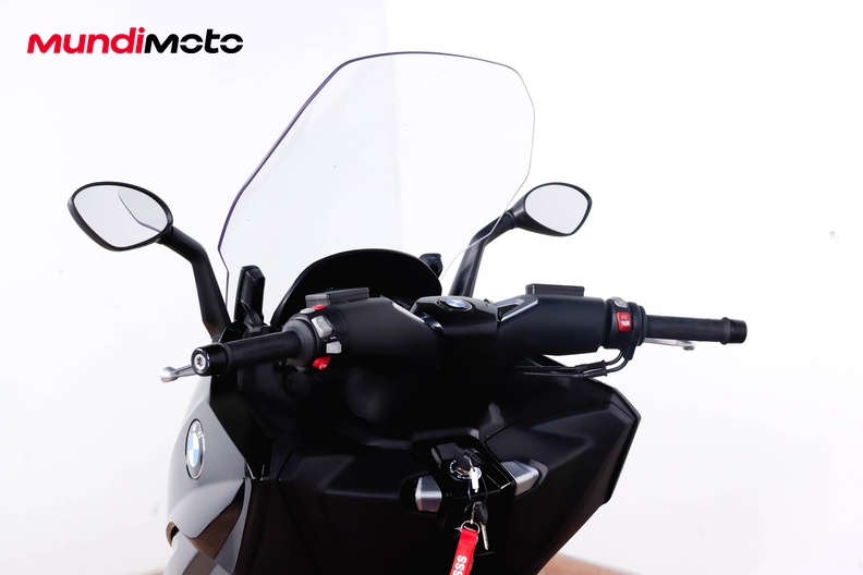 Motorbike image 10