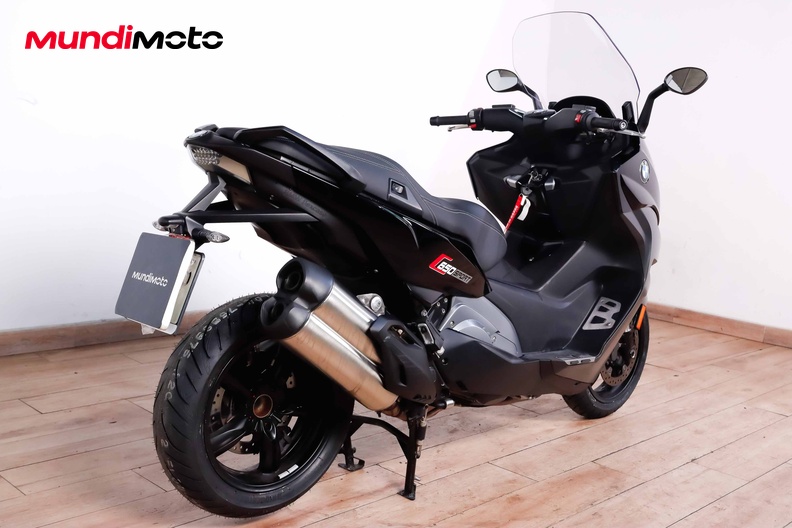 Motorbike image 2