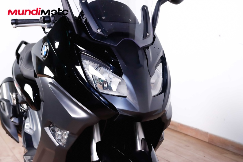 Motorbike image 4