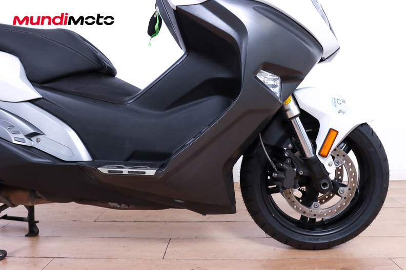 Motorbike image 12