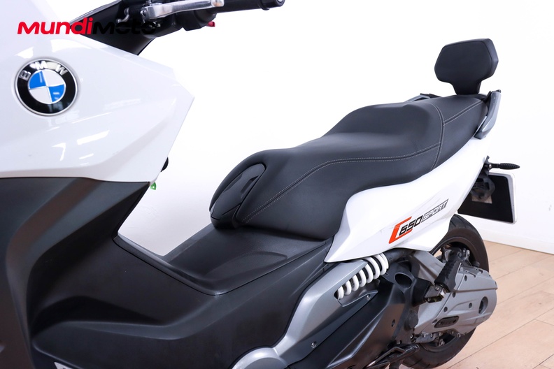 Motorbike image 8