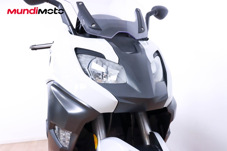 Motorbike image 4