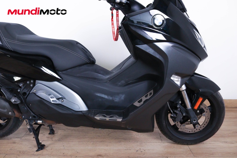Motorbike image 12