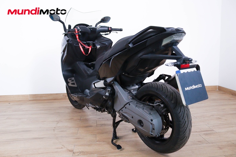 Motorbike image 7