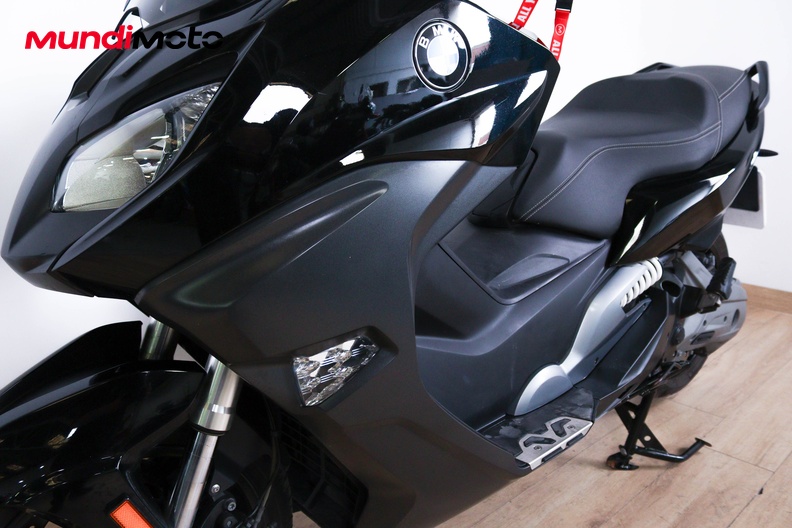 Motorbike image 8