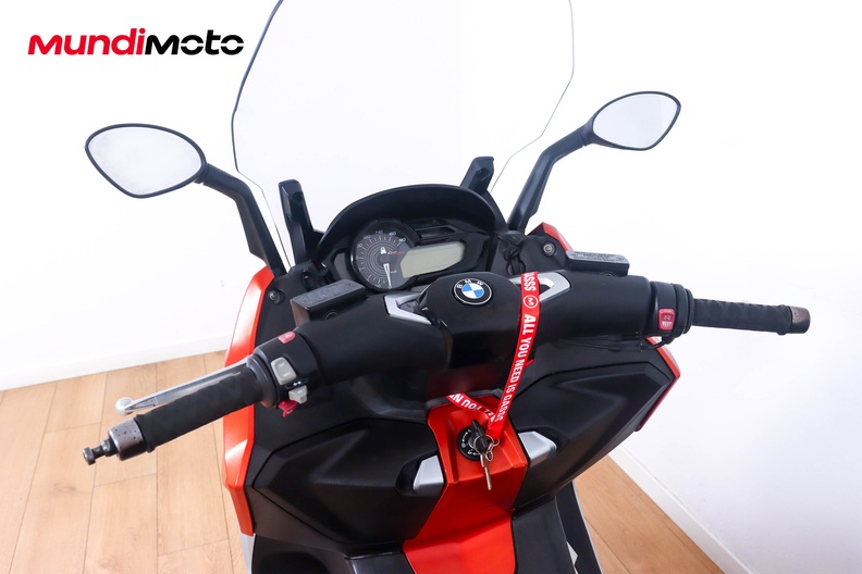 Motorbike image 10