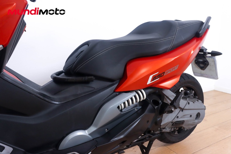 Motorbike image 8