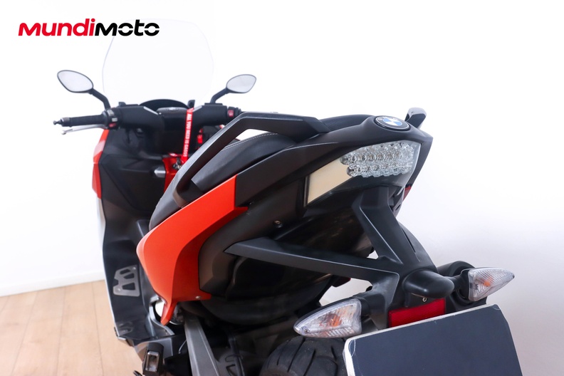 Motorbike image 9