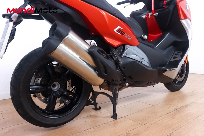 Motorbike image 3