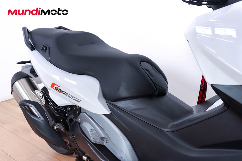 Motorbike image 13