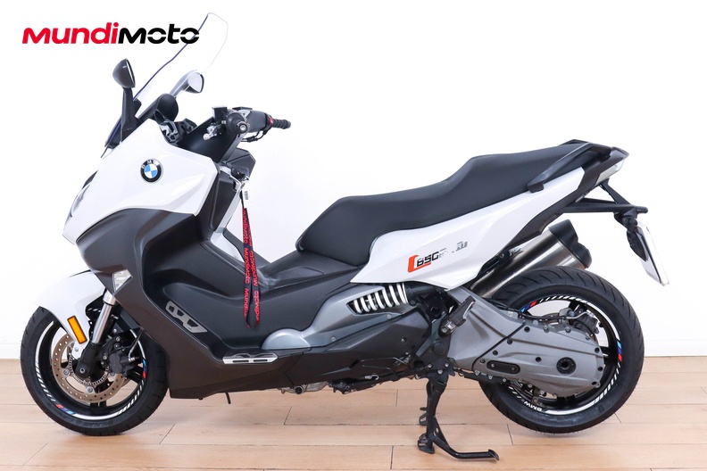 Motorbike image 5