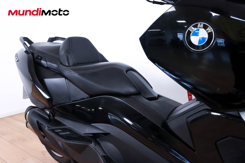 Motorbike image 13