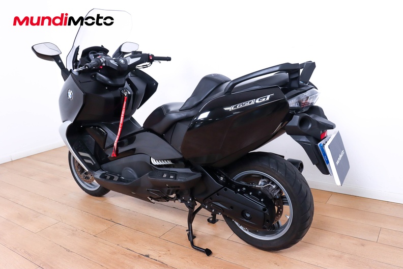 Motorbike image 6
