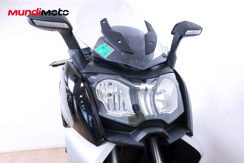 Motorbike image 4