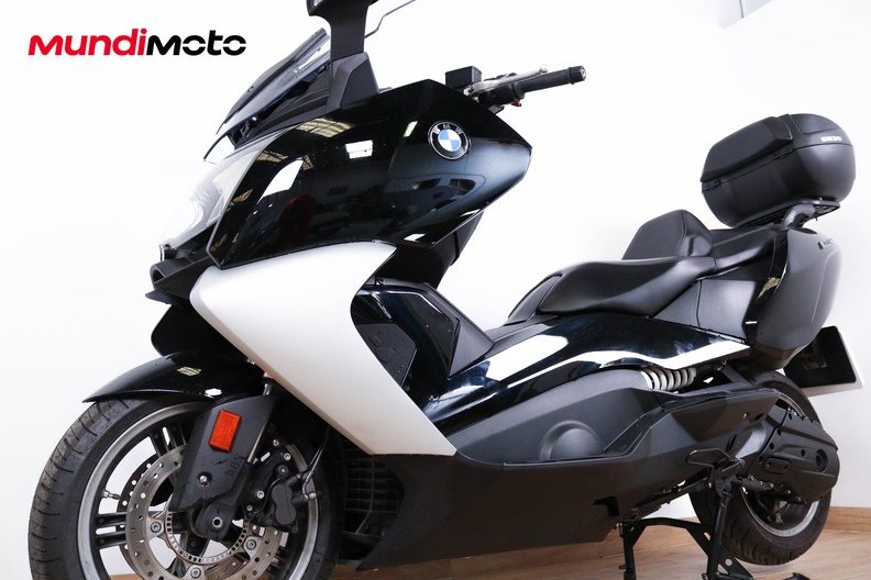 Motorbike image 8