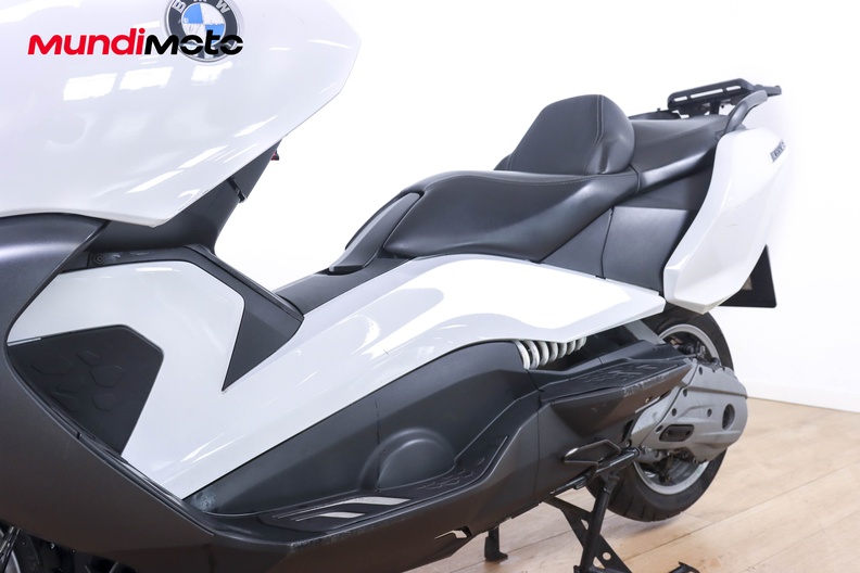 Motorbike image 8