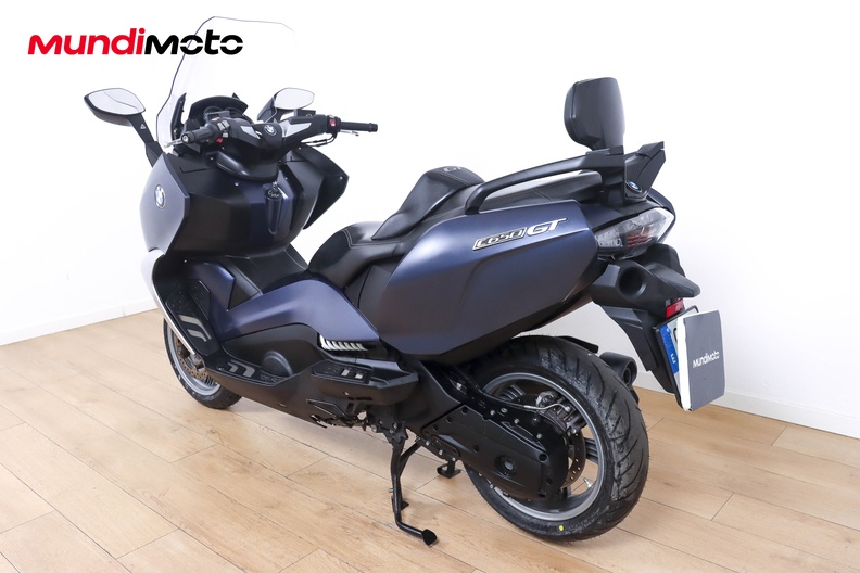 Motorbike image 6