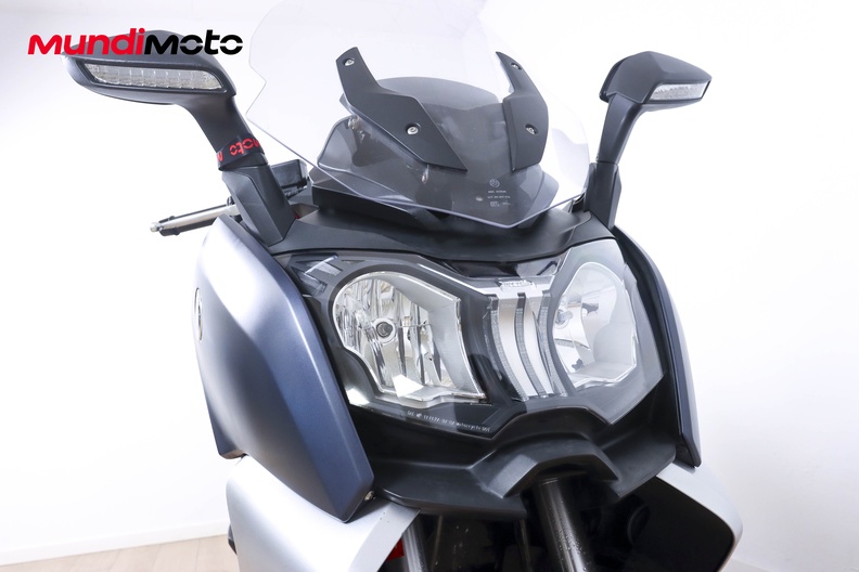 Motorbike image 4