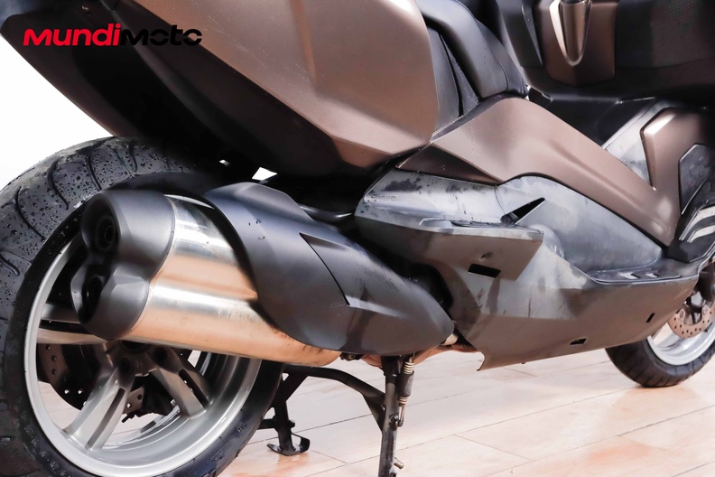 Motorbike image 3