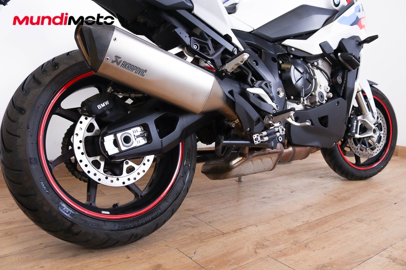 Motorbike image 3