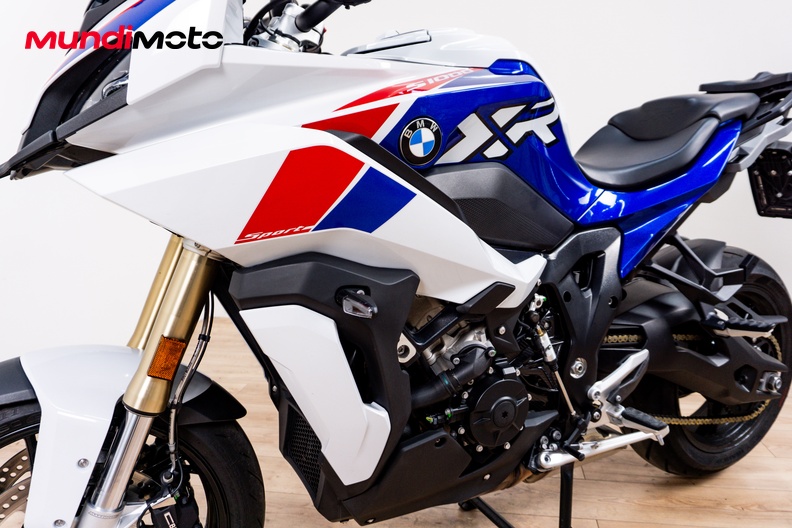 Motorbike image 9
