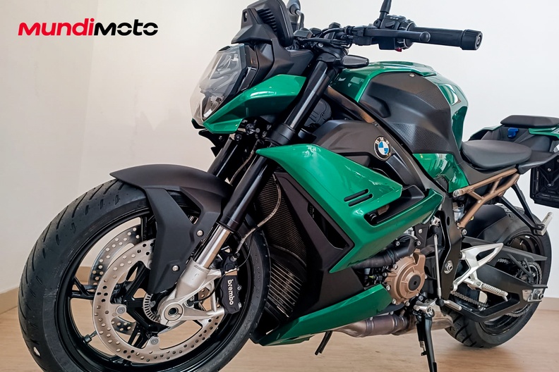 Motorbike image 9