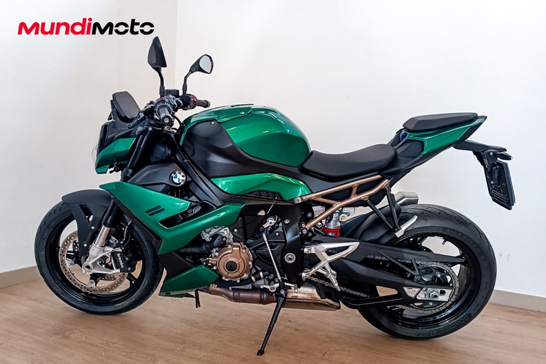 Motorbike image 5