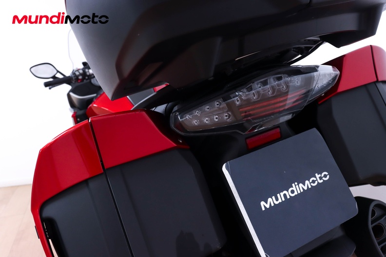 Motorbike image 9