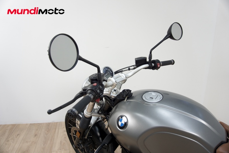 Motorbike image 10