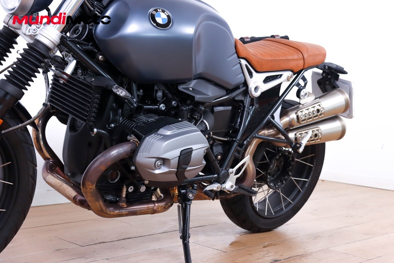 Motorbike image 8