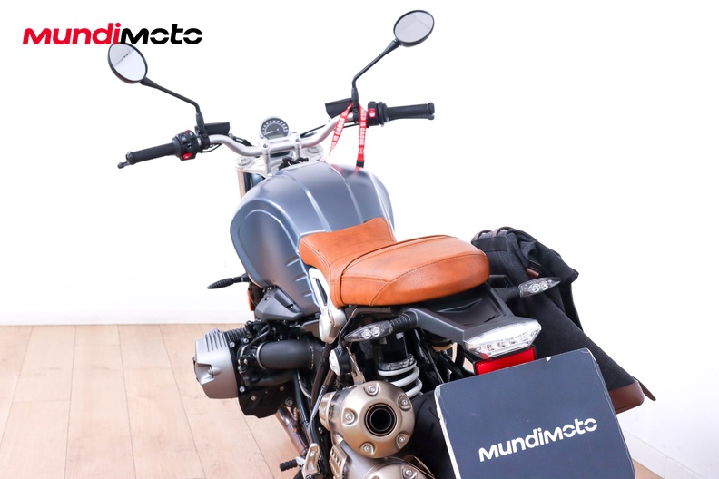 Motorbike image 9