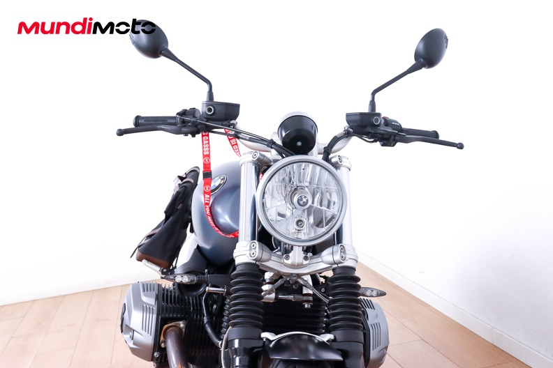 Motorbike image 4