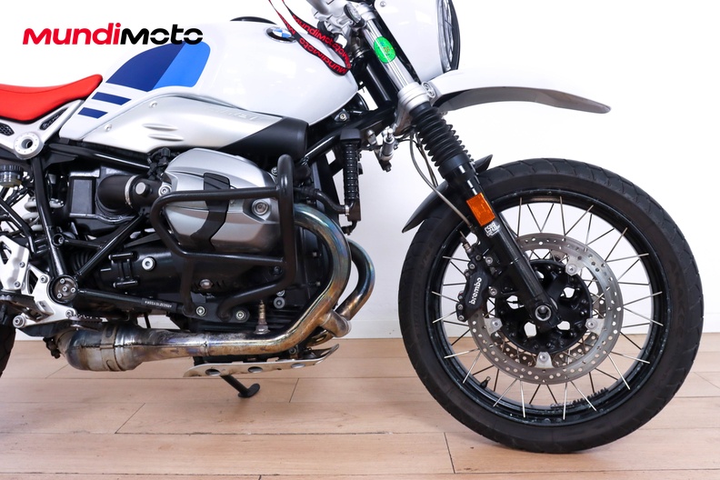 Motorbike image 13
