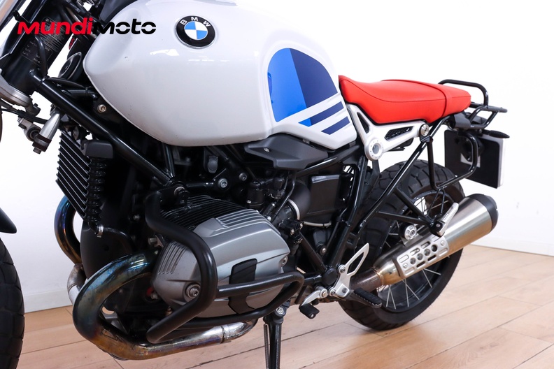 Motorbike image 8