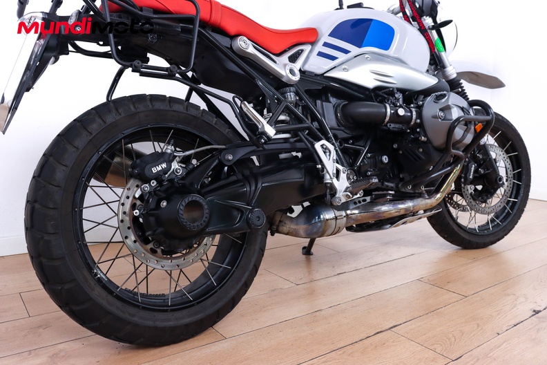 Motorbike image 3